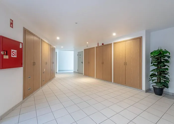 Paparazzi - Riverviews