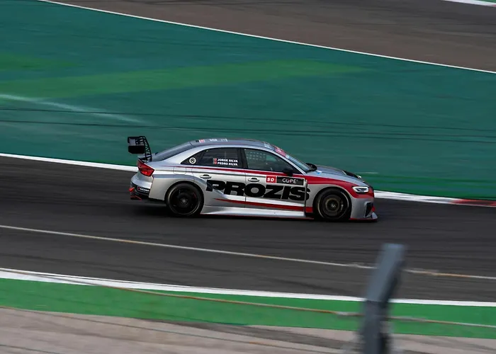 Paparazzi - Riverviews Apartament *